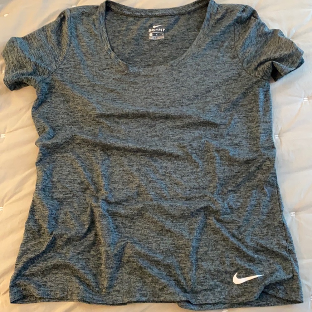 Nike tee